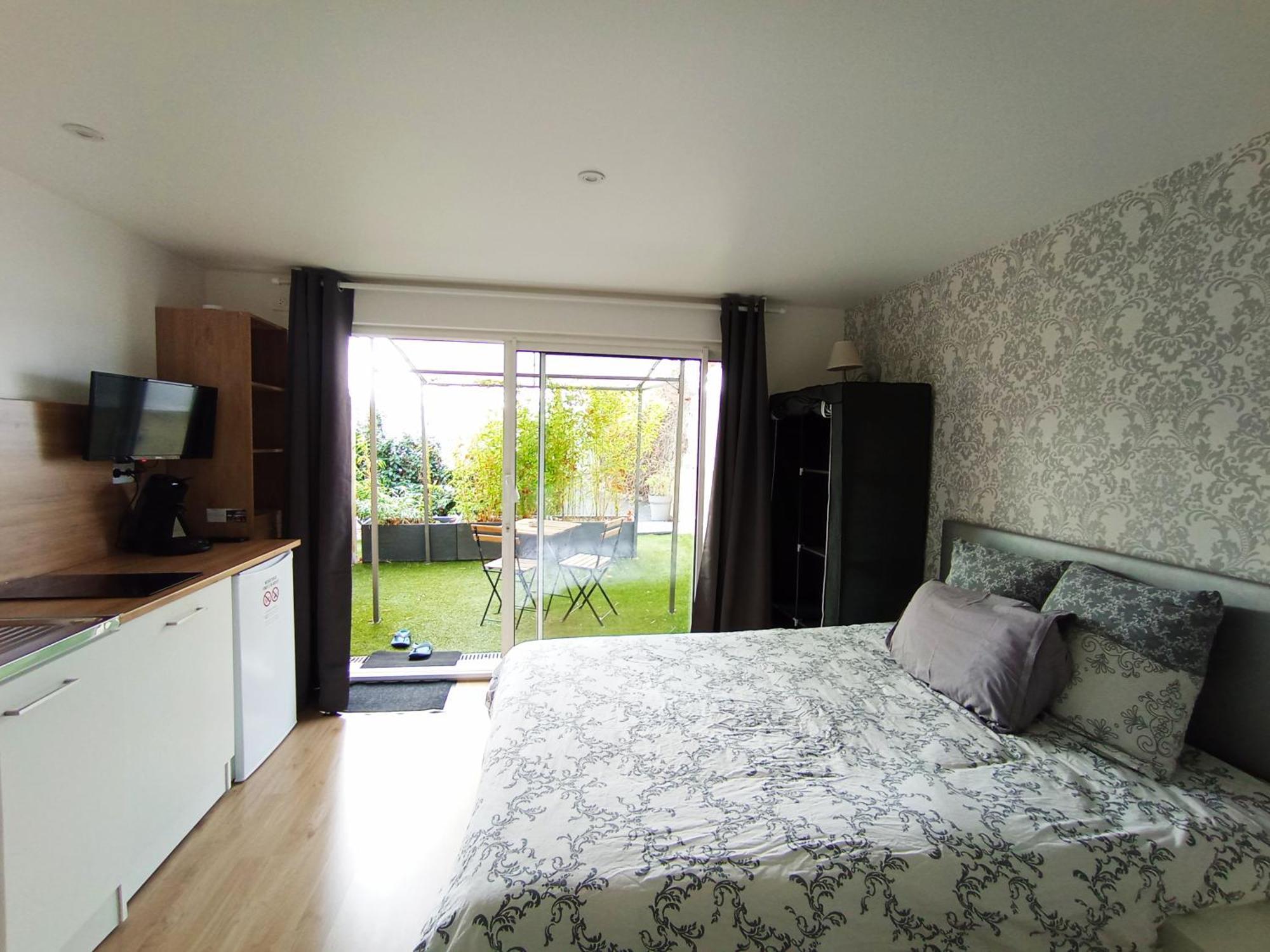 Appart'Hotel Le Clos Lassagne A Brignais - Lyon Sud Ngoại thất bức ảnh