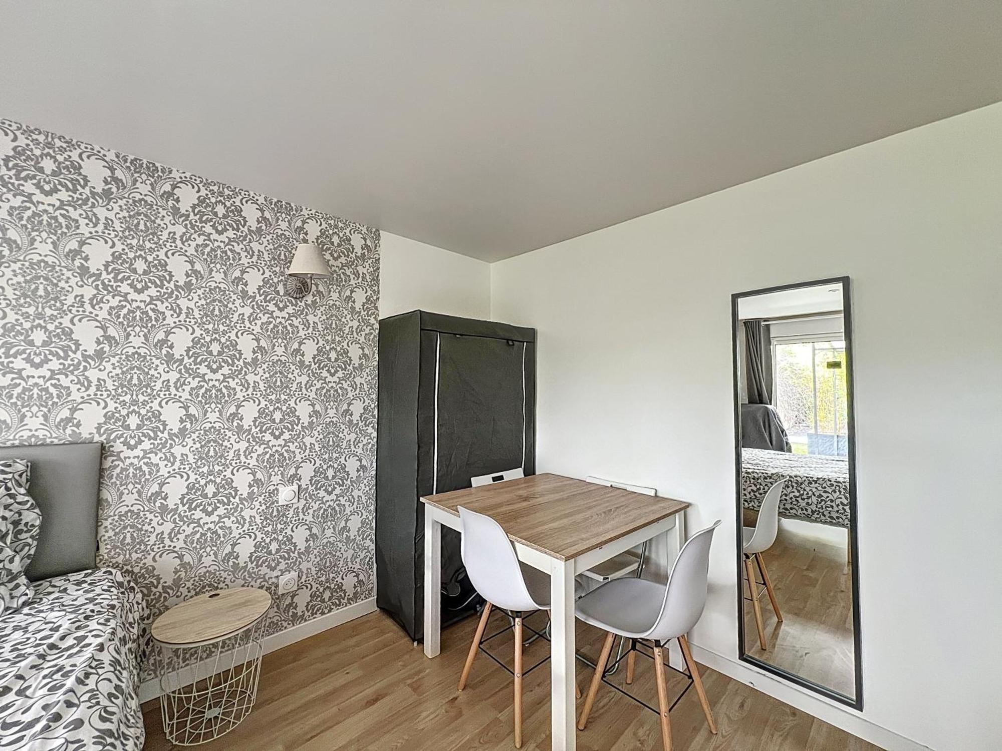 Appart'Hotel Le Clos Lassagne A Brignais - Lyon Sud Ngoại thất bức ảnh